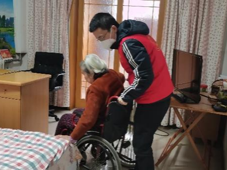【疫情防控】尽锐出战护我城，永乐高60net先锋在行动 ——集团干部下沉一线系列（二）