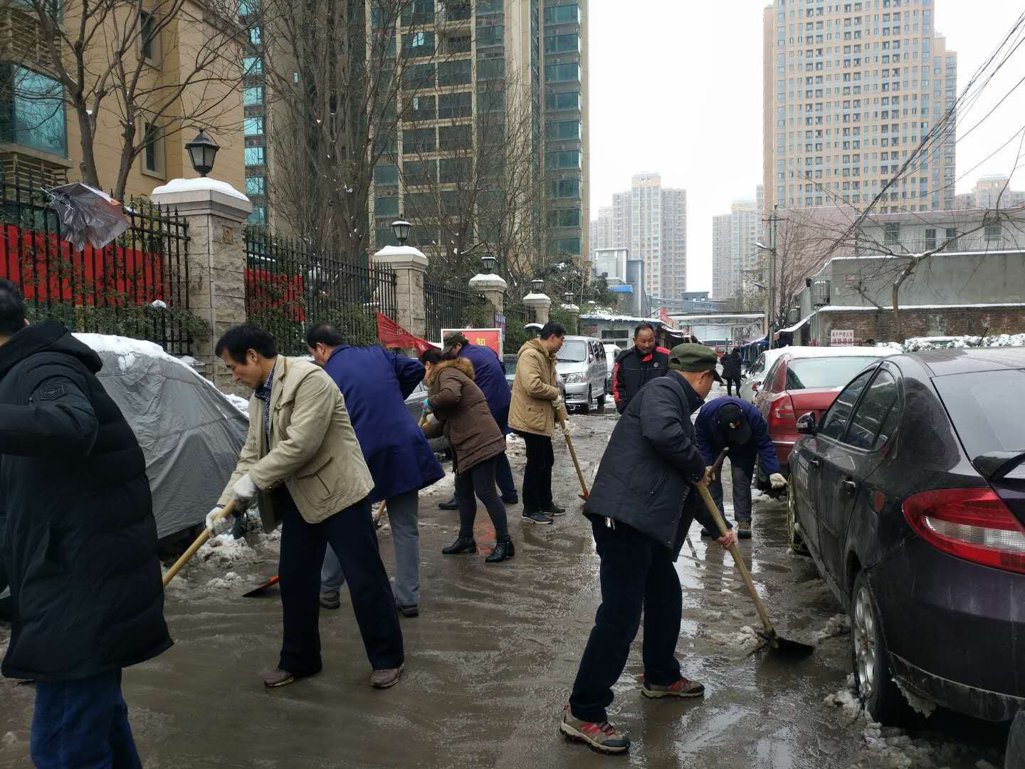 “以雪为令，御雪奋战” 西安工业投资集团再行动